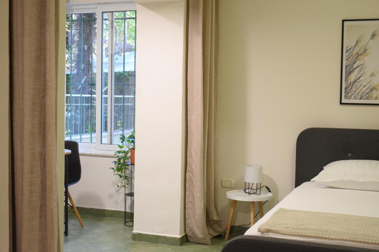 Feels Like Home Studio Apartments - Flh Albania Tirana Exterior foto